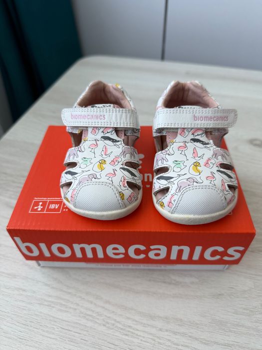Sandale Biomecanics