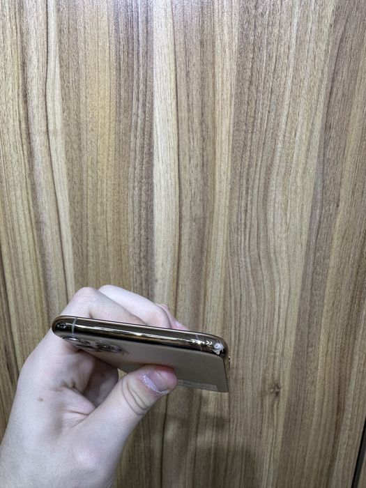 Iphone 11 pro max gold 256 gb 75%