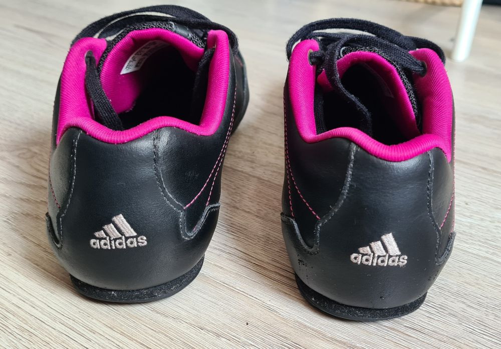 Adidas Yatra dama
