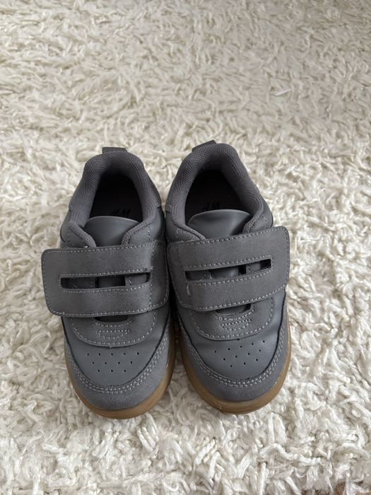 Papuci H&M marimea 24