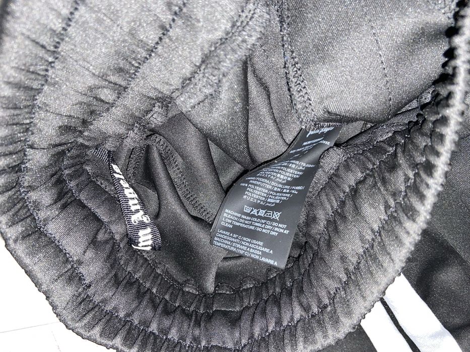 Продам все что на фото одежду