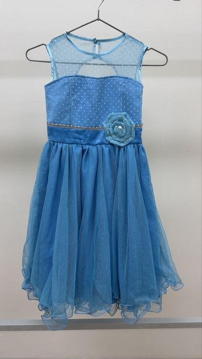 Детское платье нарядное новое