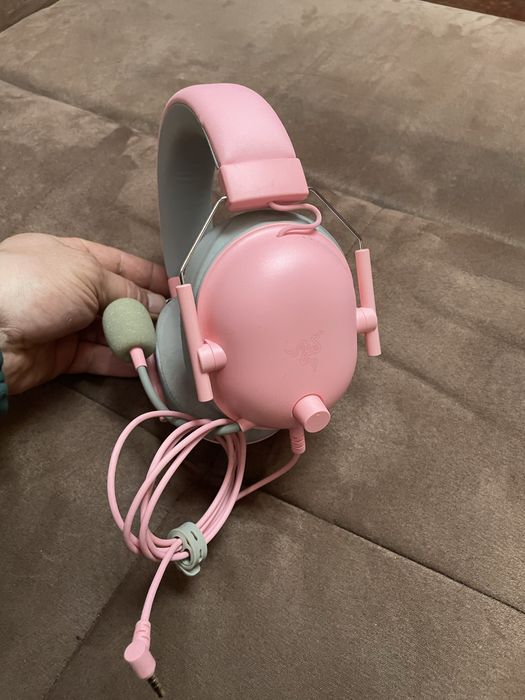 Гайминг слушалки Razer розови