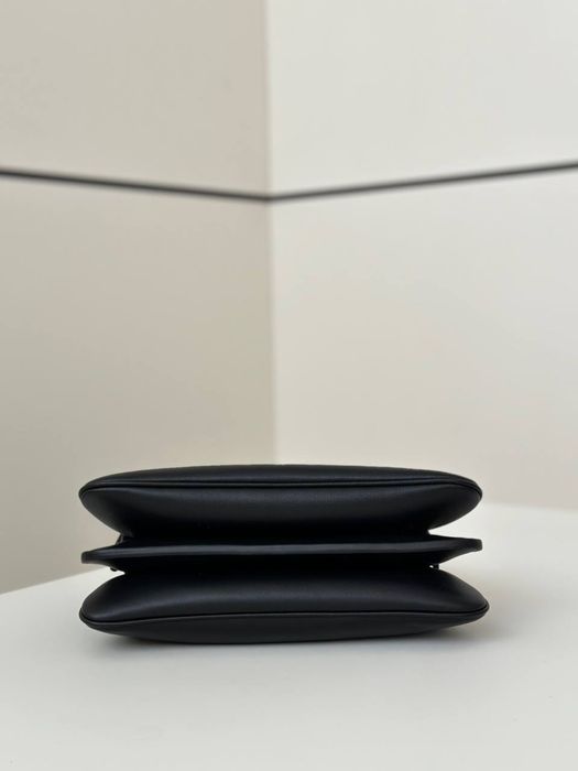 Geanta Fendi Peekaboo