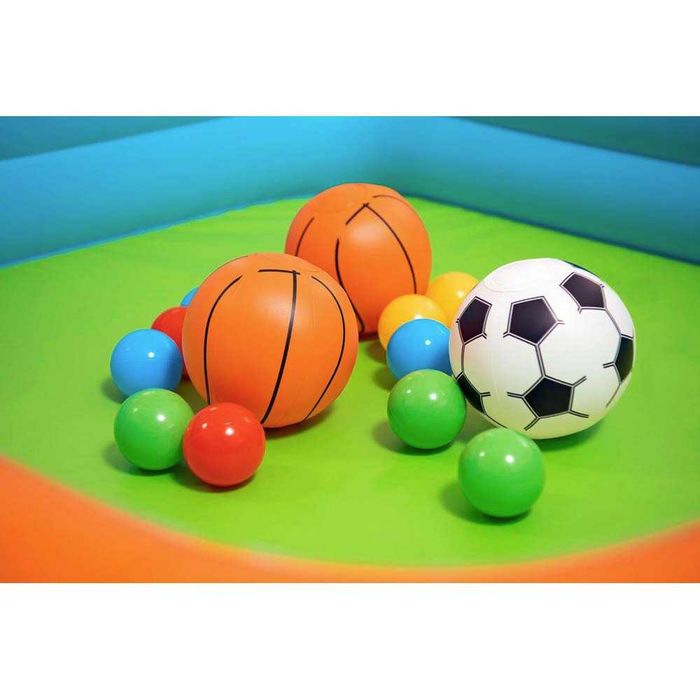 Надуваем Басейн - площадка за игра - футбол, баскетбол.