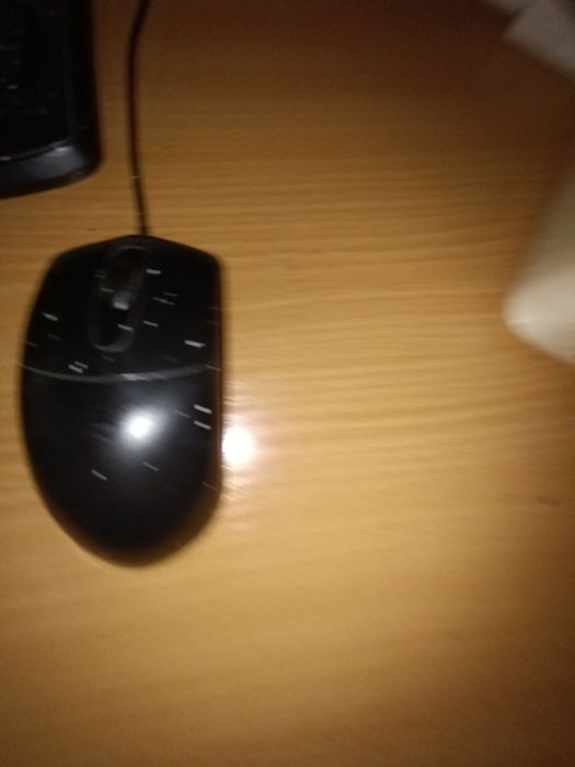 Кампютер Виндолвс-11 с манетором