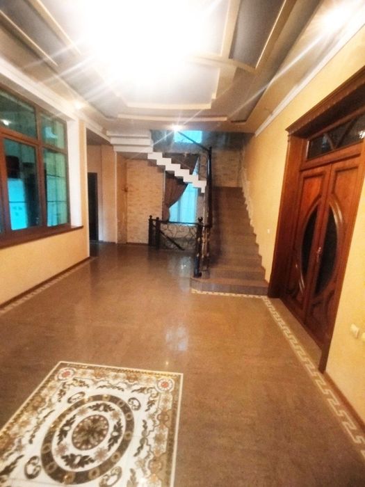 Продаётся Дом Буюк Ипак йули метро Ул Никитина