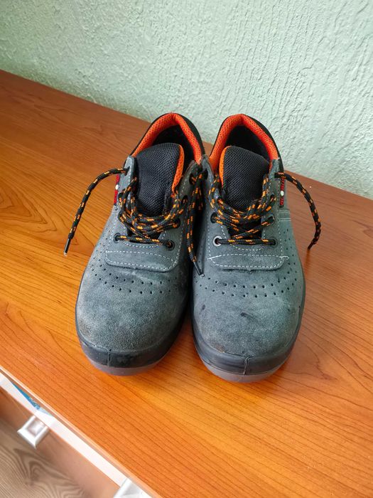 Мъжки обувки globus