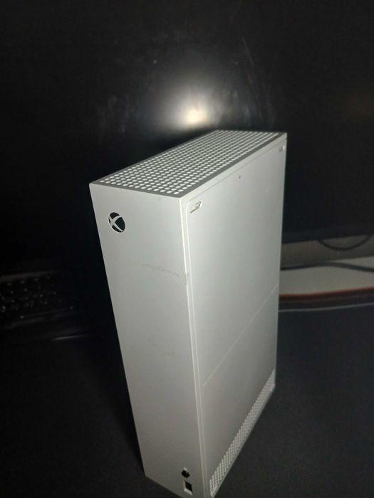 Xbox Series S 512gb +2 contolare