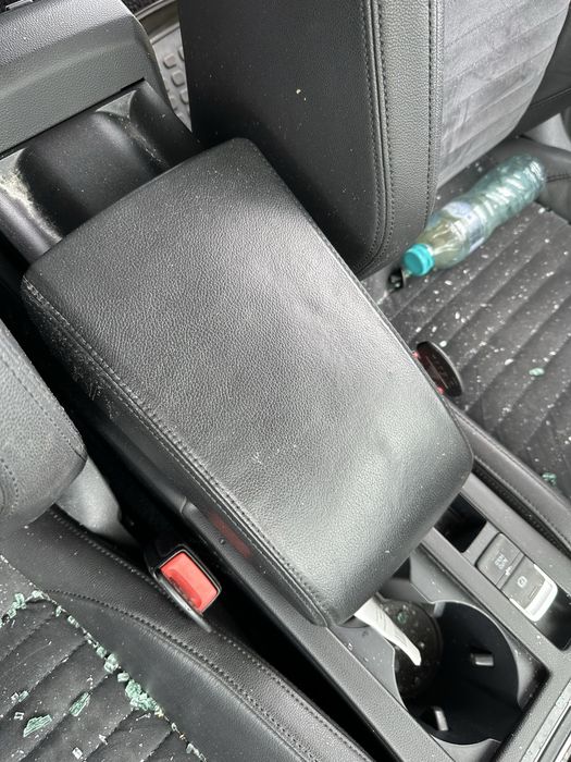 Interior piele Scaune fata cu incalzire, bancheta spate , cotiera si fete de usi Vw Passat B8 alcantara Break combi variant 2.0 TDI DFC DFCA DSG SGH