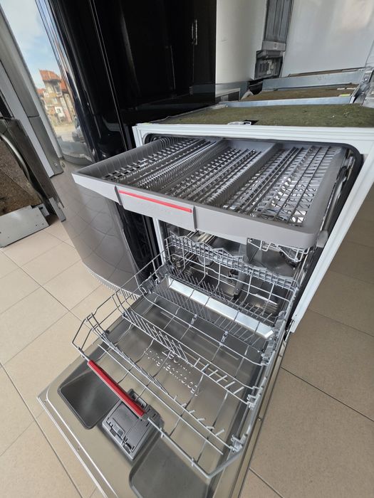 Съдомиялна за частично/полу вграждане Bosch