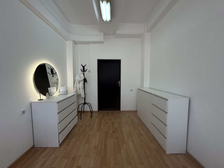 Аренда маникюрный столик