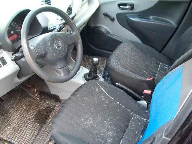 Dezmembrez Nissan Pixo