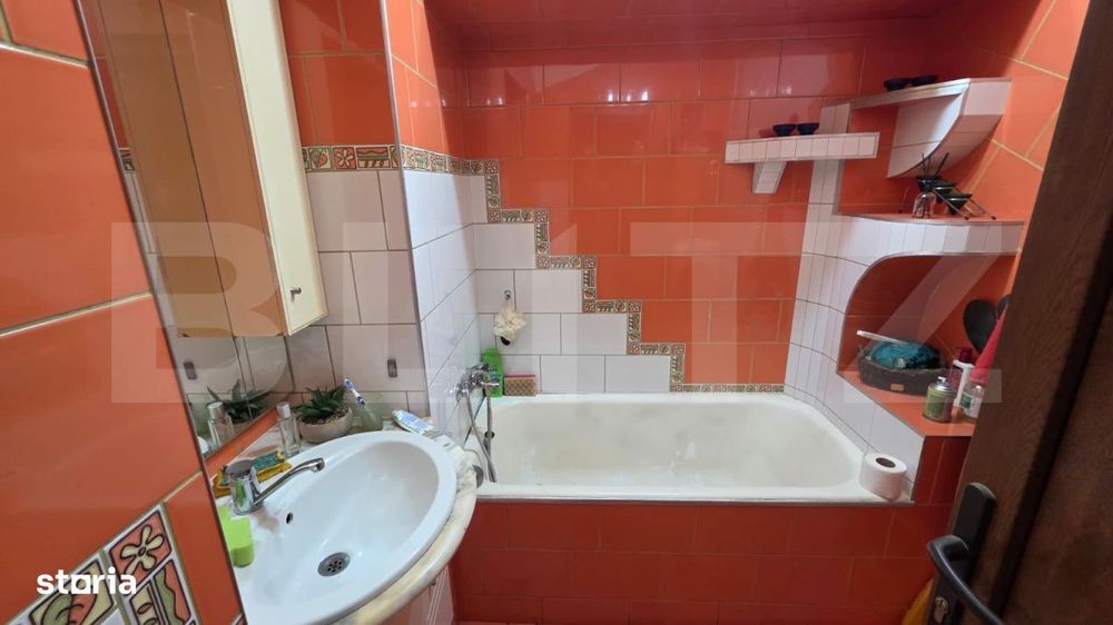 Oportunitate - Casa in zona centrala