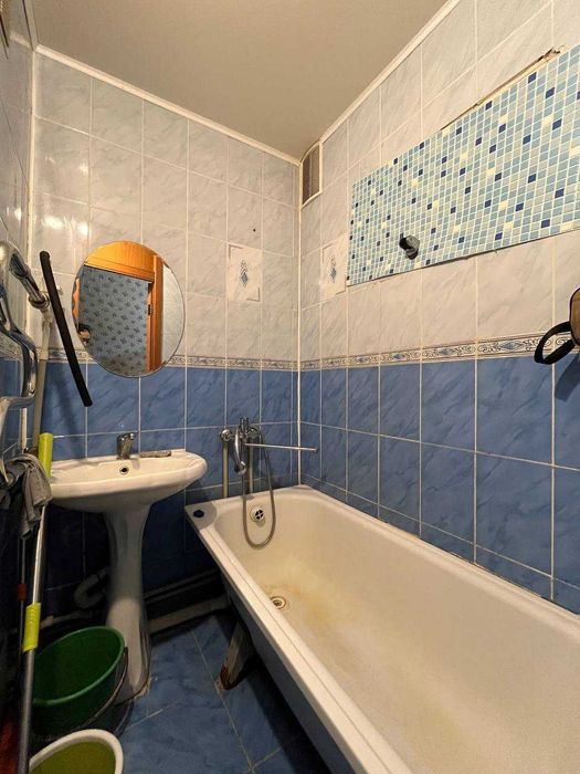 Продается 1-комн.кв на 6 микрорайоне