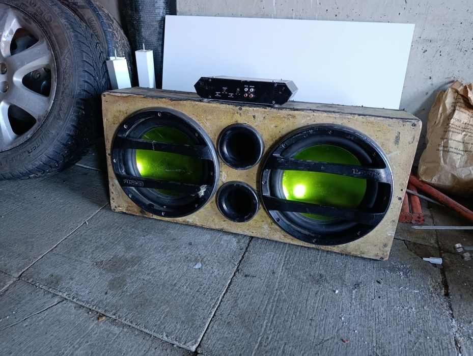 Сабвуфер fusion.