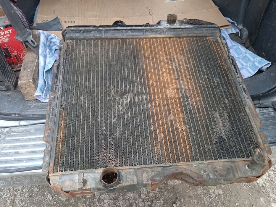Продам радиатор газ 53 б/у