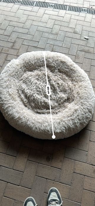 De vânzare: Pătuț pufos pentru câini