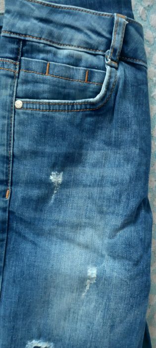 Продам детские джинсы
