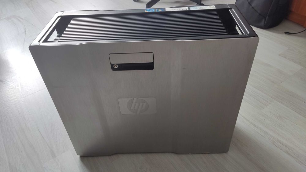 Компютър HP Z800 Workstation