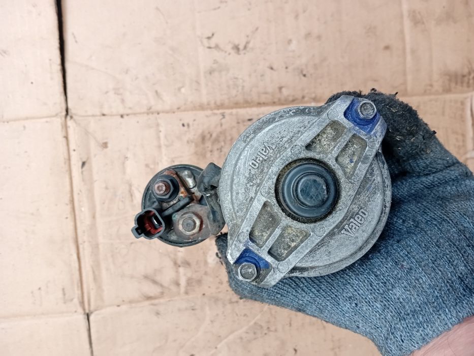 Стартер  Hyundai Starex G6Ba