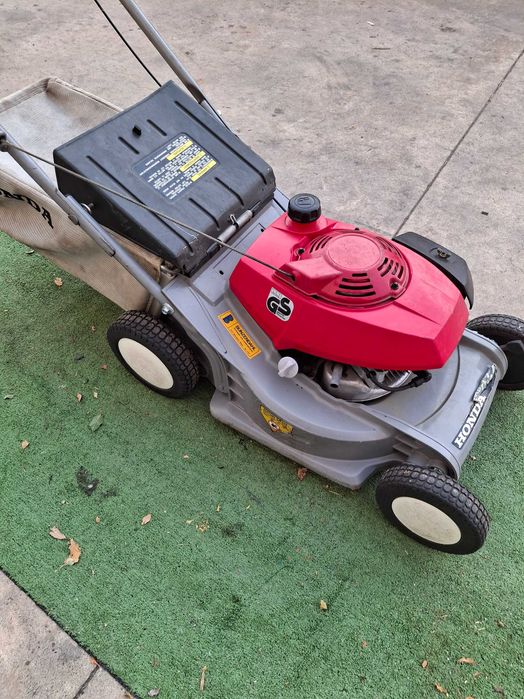 Бензинова косачка Honda