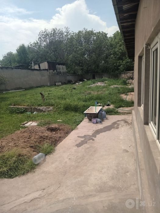 Uy sotiladi дачни зона