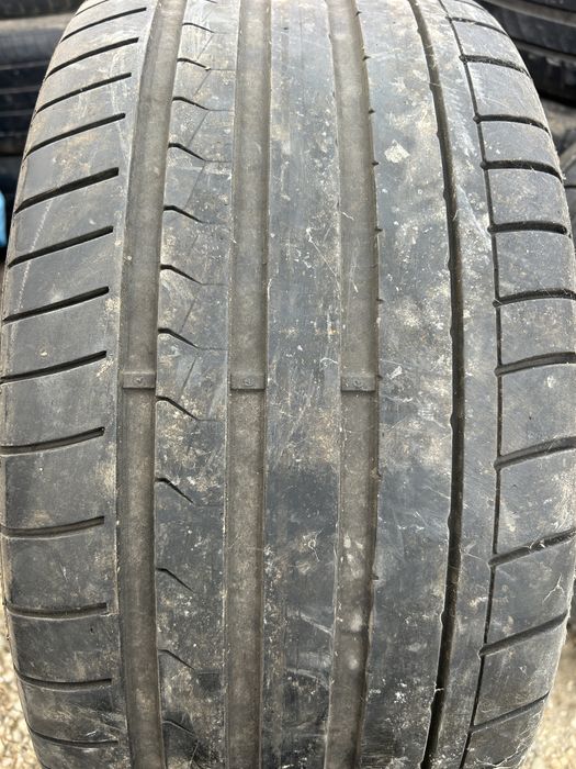 255 40 19 Dunlop vara