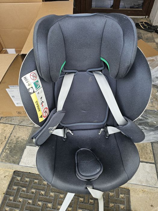 Scaun auto 360° cu sistem isofix