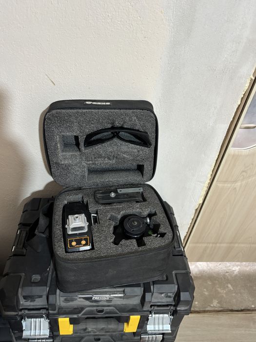 Лазерен нивелир DEKO