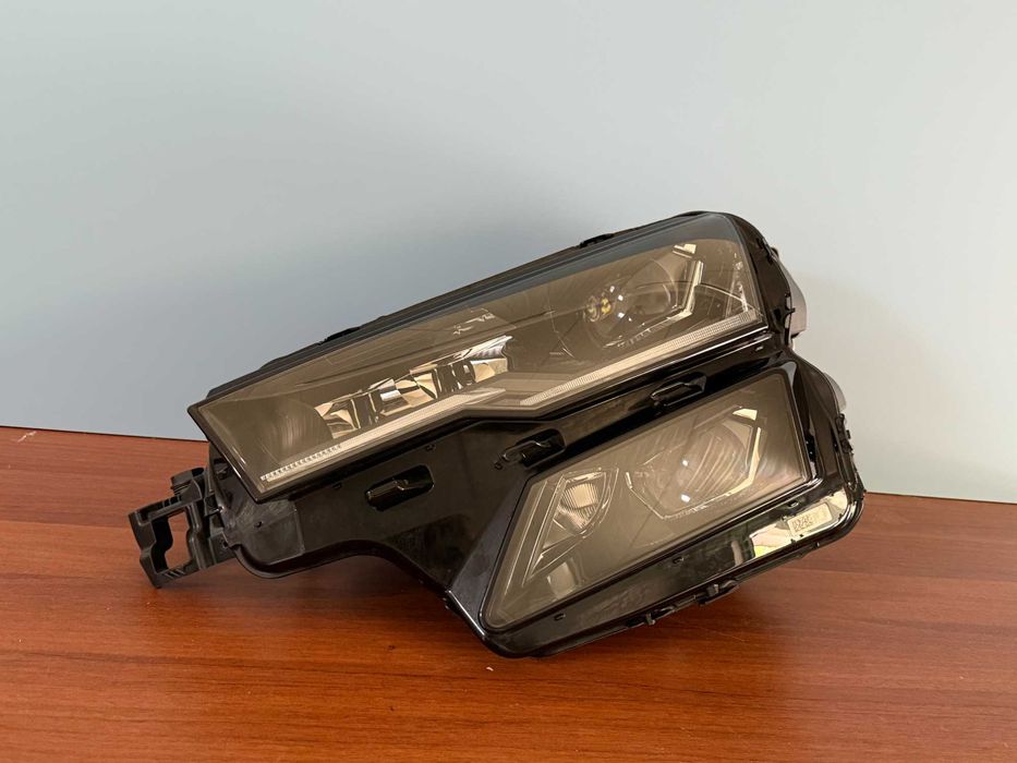 Far Stanga Skoda Karoq Facelift LED 2022-2026 ORIGINAL 57B941035B