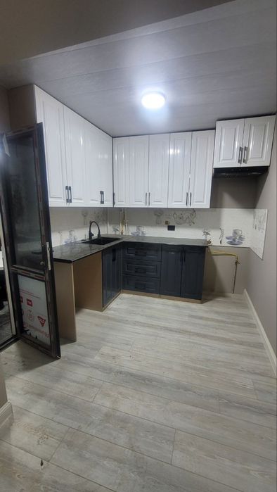 Срочно под бизнес Двор