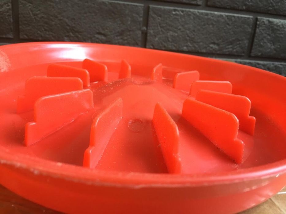 Бункерные кормушки 3 кг