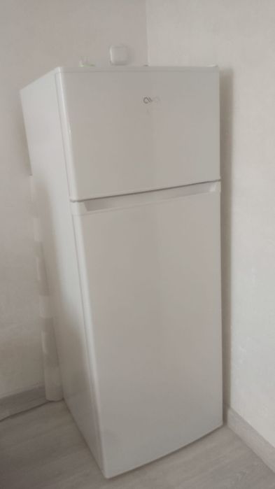 Холодильник продаю