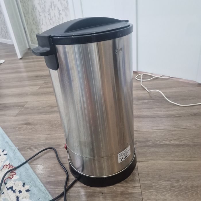 Продам термопот на 20 л