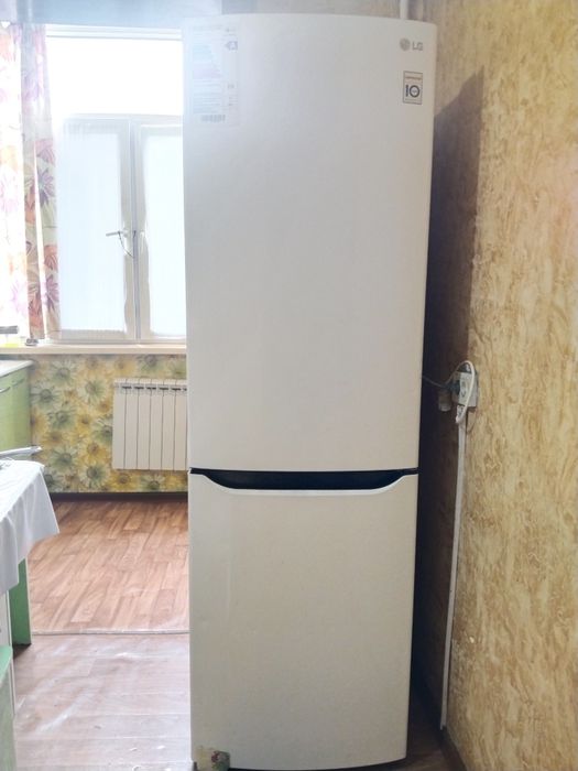 Продам холодильник lG