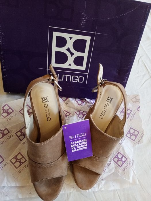 Женская обувь...