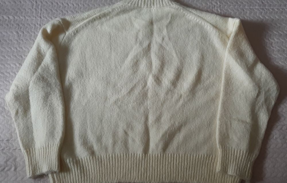 Pulover Zara marimea L, purtat o data