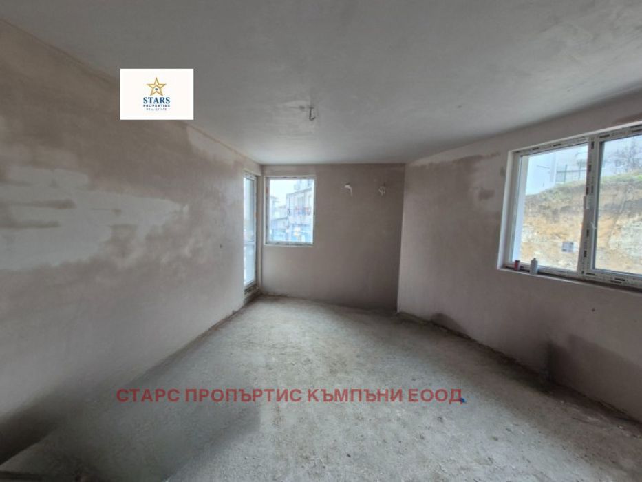 Продажба 3-стаен гр. Варна - Виница 103m²