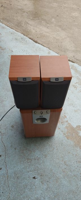 Vand subwoofer activ JBL SUB178