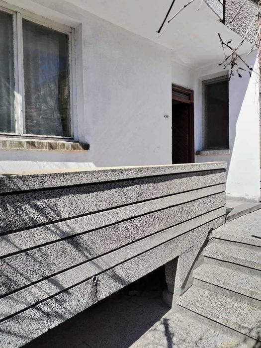 Продава се Къща в Чирпан - 82 кв.м за 769 €/кв.м - Снимка #1