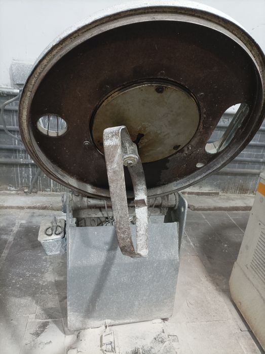 Хлебо пекарний печ ФТЛ 2 в хорошем рабочем состоянии