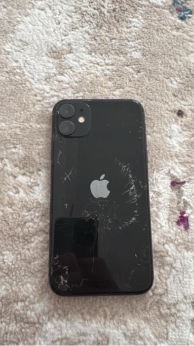 Iphone11                        .