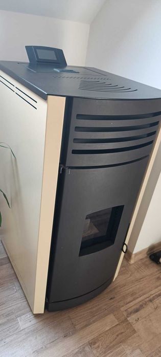 Продава се Тристаен апартамент в Казанлък - 96 кв.м за 1303 €/кв.м - Снимка #10