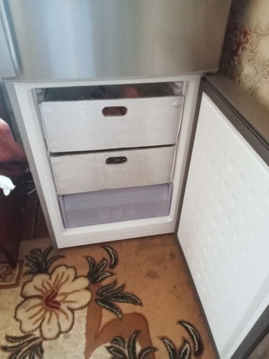 Продам срочно холодильник