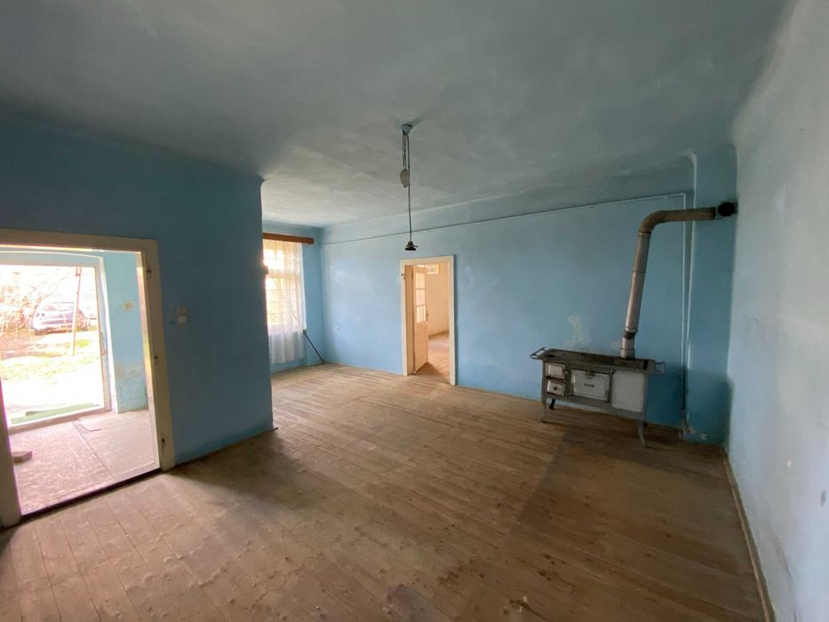 Spatiu pentru atelier sau depozitare de inchiriat ca. 65 mp.
