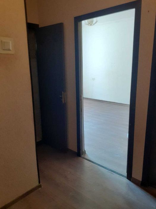 CHuqursoy da 2 xonali 1 etajda joylashgan Kvartira sotiladi