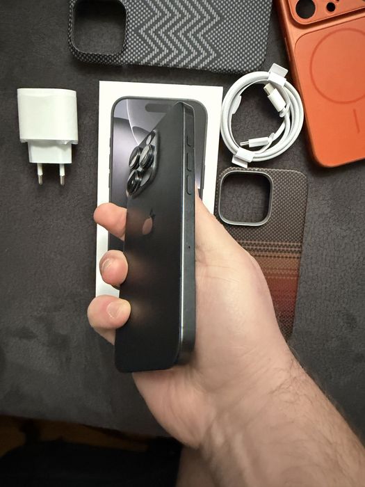 Iphone 16 pro, 93%, neverlock