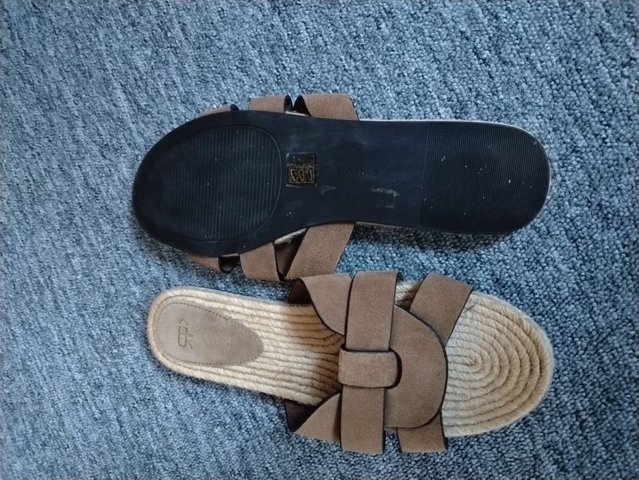 Papuci piele intoarsa