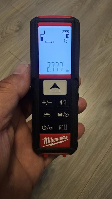 Telemetru cu laser milwaukee